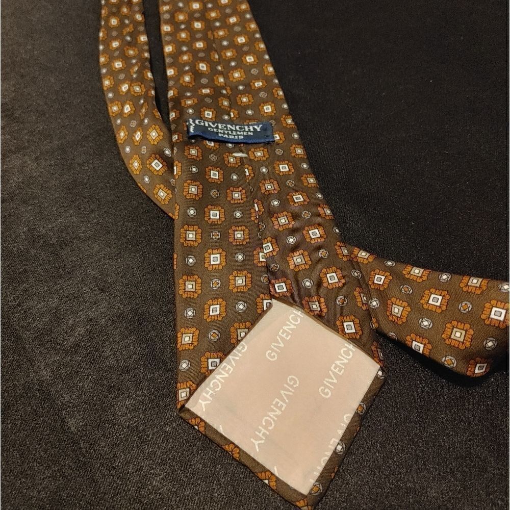 Givenchy slim tie - Picture 2 of 5